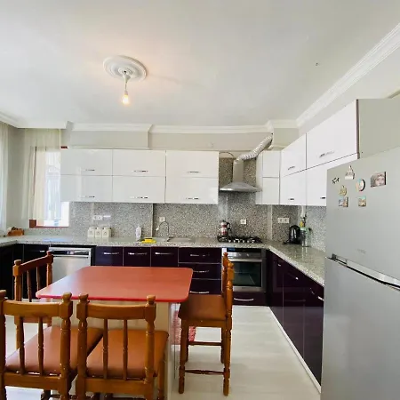 Apartment Merkezde 3+1 Deniz Manzarali Genis *